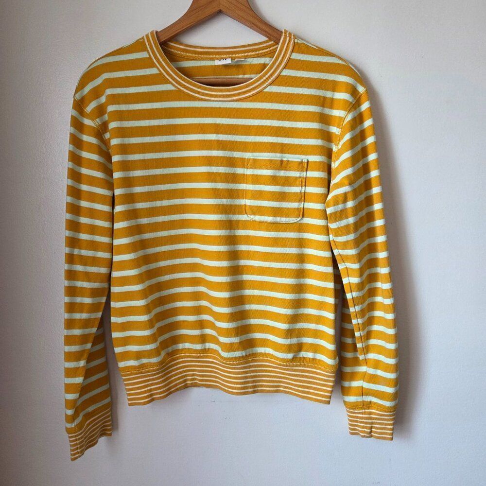 EUC GAP STRIPED YELLOW WHITE CREW NECK LONGSLEEVES COTTON TOP SIZE MEDIUM